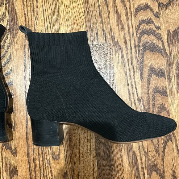 Everlane Glove Boot -Black 9 - Picture 4 of 10